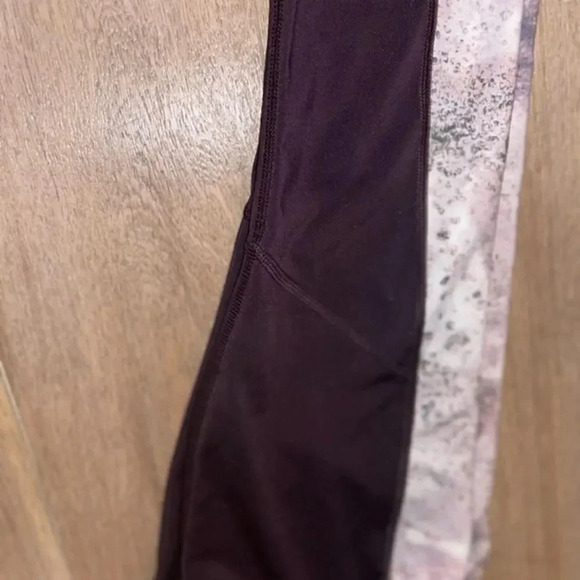 LULULEMON RETREAT 7/8ths YOGA PANTS BLACK CHERRY/SUGAR CRUSH COMBO SIZE 4 - Picture 7 of 14